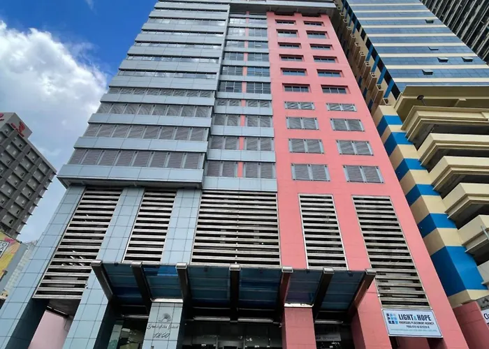 Apartment Unit At Pearl Of The Orient Tower In Front Of Us Embassy *